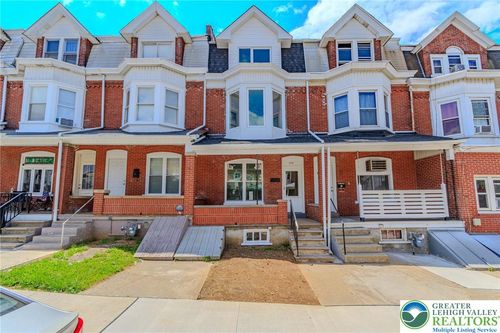 822 N 5th St, Allentown, PA, 18102-1723 | Card Image