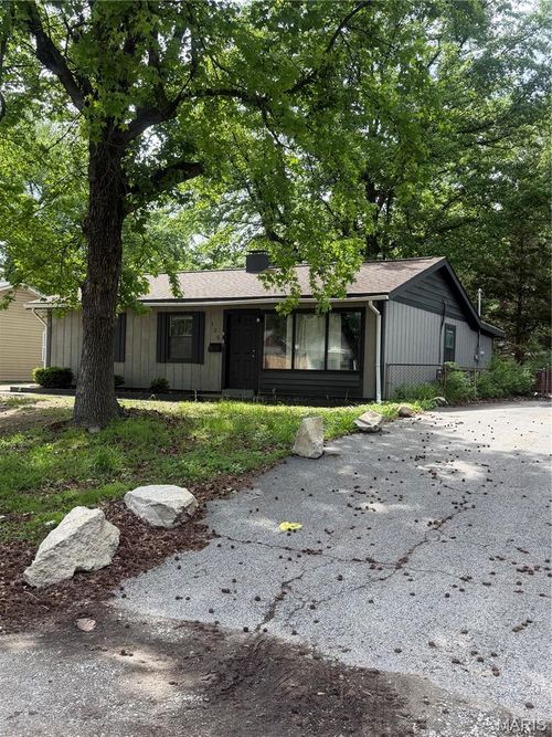 125 Saint Robert Dr, Cahokia, IL, 62206-1840 | Card Image