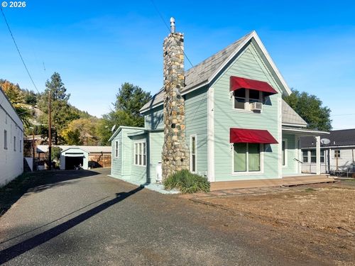 239 S Canyon Blvd, JohnDay, OR, 97845 | Card Image