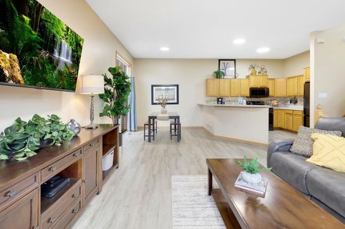 20034 Holt Ave W, Lakeville, MN, 55044-6864 | Card Image