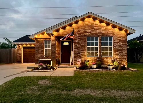 1930 El Monte St, Corpus Christi, TX, 78417-2919 | Card Image