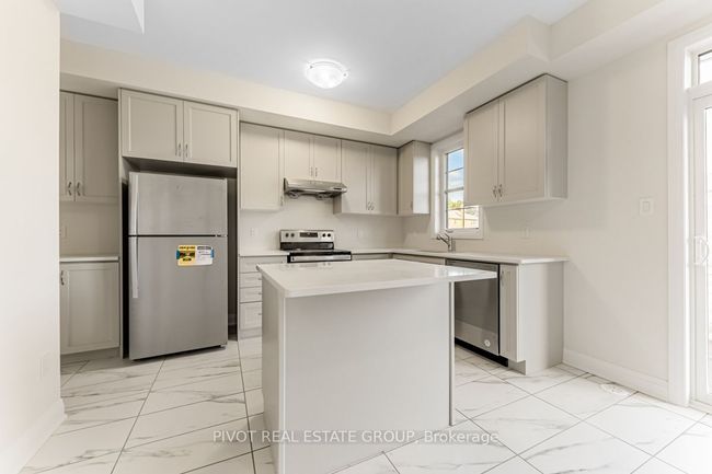 21 Kennisis Way, House attached with 3 bedrooms, 3 bathrooms and 1 parking in Vaughan ON | Image 9