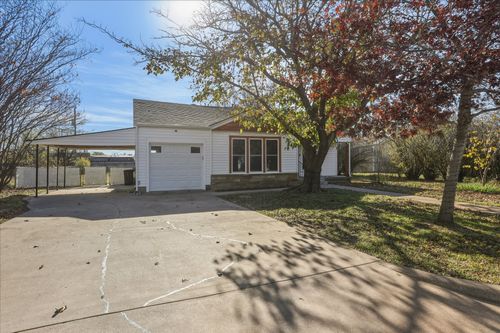 209 Kessler Dr, Granbury, TX, 76048-2323 | Card Image