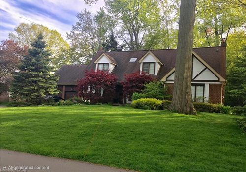 1244 Woodland Ave, Mississauga, ON, L5G2X9 | Card Image