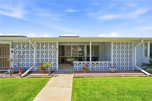 52jm16-13140 Del Monte Dr, Seal Beach, CA, 90740-4344 | Card Image