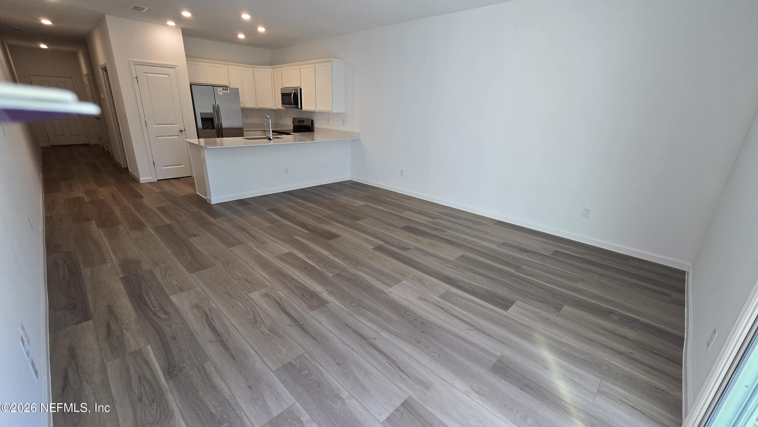 Residential Lease in Orange Park 3