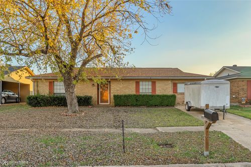 2214 Kirby Smith Dr, Bossier City, LA, 71112-4745 | Card Image