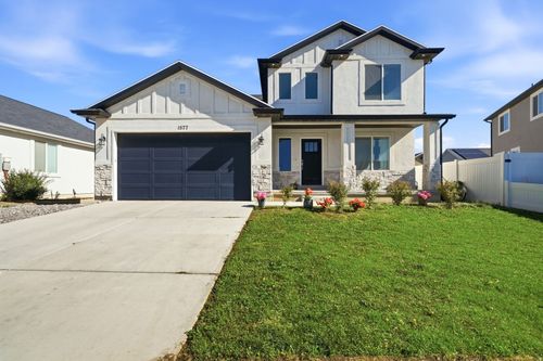 1577 E Cardinal Dr, Eagle Mountain, UT, 84005-4922 | Card Image