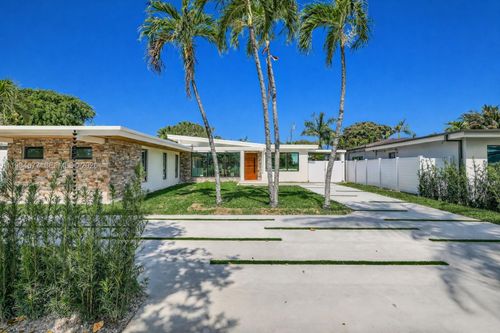 905 Fairway Drive, Miami Beach, FL, 33141 | Card Image