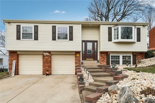 417 Manor Rd, Delmont, PA, 15626-1511 | Card Image