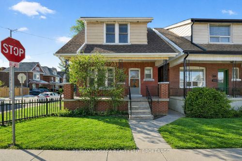 101 Lottridge St, Hamilton, ON, L8L6V2 | Card Image