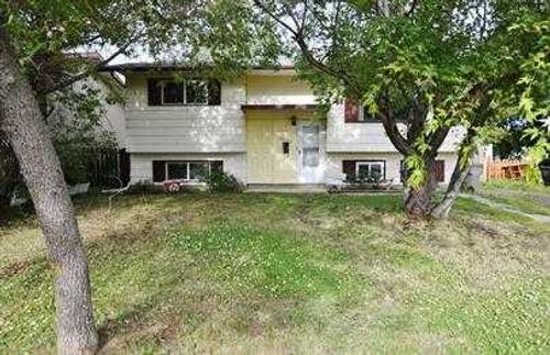 8026 Patterson Drive, Grande Prairie, AB, T8V7T2 | Card Image