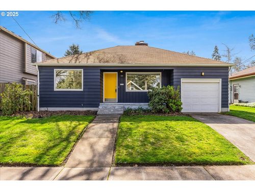 304 Ne Stafford St, Portland, OR, 97211-2822 | Card Image