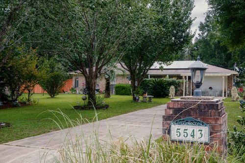 5543 Galaxy Dr, Crestview, FL, 32539-8554 | Card Image