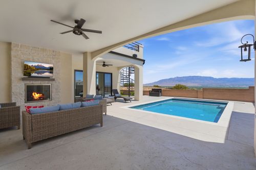 5505 Valiente Rd, Albuquerque, NM, 87120-7150 | Card Image