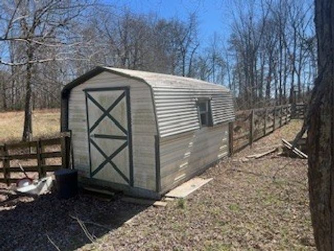 892 Norris Rd, House other with 3 bedrooms, 3 bathrooms and 2 parking in Clarkrange TN | Image 28