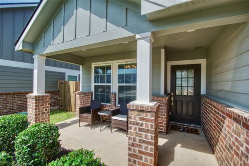 429 Travis Dr, McGregor, TX, 76657-1026 | Card Image