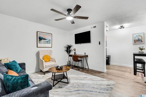 215-2990 Rhodes Cir S, BIRMINGHAM, AL, 35205-1365 | Card Image