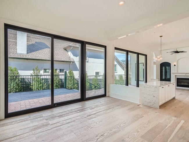 2625 Mccullough St, House other with 4 bedrooms, 4 bathrooms and 2 parking in Austin TX | Image 11