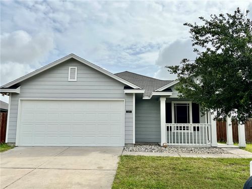 7490 Star Harbor Dr, Corpus Christi, TX, 78414-2947 | Card Image
