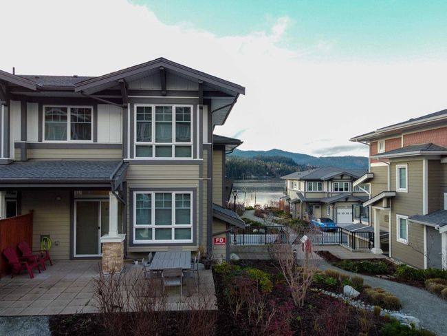 5946 Beachgate Lane, Townhouse with 3 bedrooms, 2 bathrooms and 4 parking in Sechelt BC | Image 25