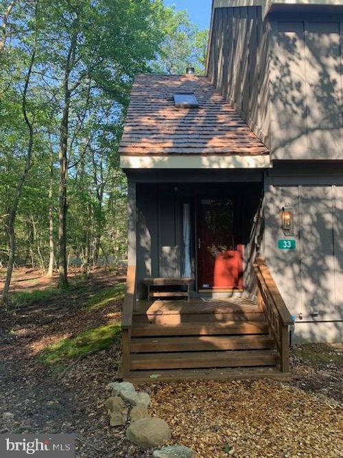 33 Elevator, Lake Harmony, PA, 18624 | Card Image