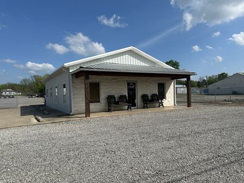 1008 N Main St, McAlester, OK, 74501-3952 | Card Image