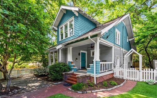 305 E Hendrix St, Greensboro, NC, 27401-1518 | Card Image
