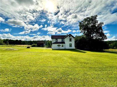 View of yard | Image 1