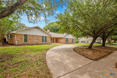 308 Woodway Dr, Victoria, TX, 77904-1122 | Card Image