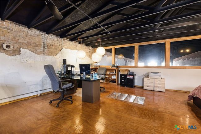 207 E Clark St, Home with 0 bedrooms, 0 bathrooms and null parking in Bartlett TX | Image 31