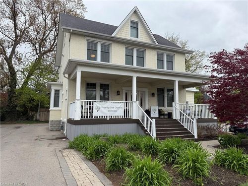 b-600 Brant St, Burlington, ON, L7R2G9 | Card Image