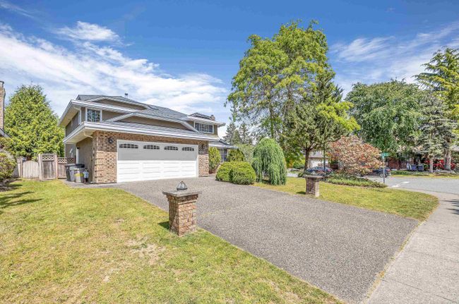 16567 N Glenwood Crescent, House other with 4 bedrooms, 2 bathrooms and 6 parking in Surrey BC | Image 2