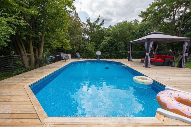 154 Dundas St E, House other with 3 bedrooms, 2 bathrooms and 6 parking in Dundas ON | Image 35
