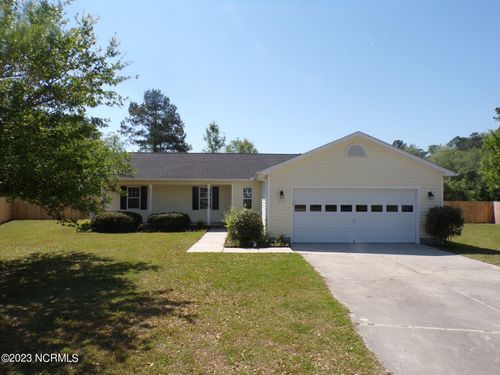 205 Angie Ct, Richlands, NC, 28574-5373 | Card Image