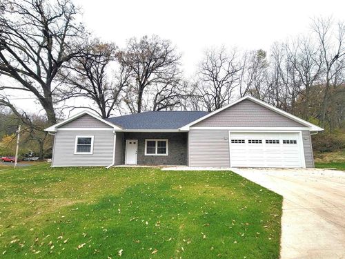 810 Galena St, Darlington, WI, 53530-1516 | Card Image