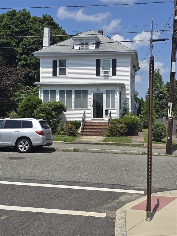 Stebbins Ave, Brockton, MA 02301