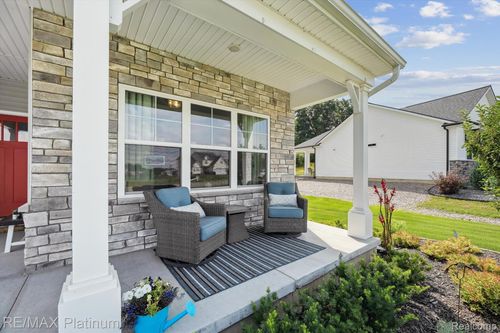 2921 Clivedon Rd, Howell, MI, 48843-5905 | Card Image