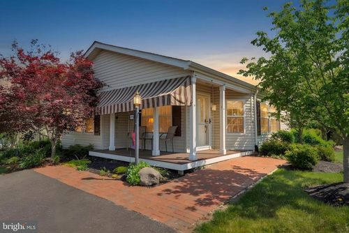 222 Thrush Cir, NEW HOPE, PA, 18938-1574 | Card Image