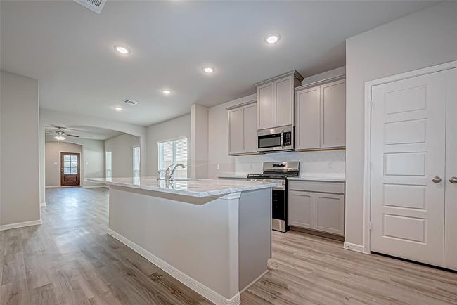 27076 Badger Way, House other with 3 bedrooms, 2 bathrooms and 2 parking in Magnolia TX | Image 20