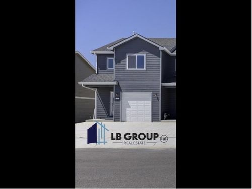 612 Badger Ln, Mills, WY, 82644 | Card Image