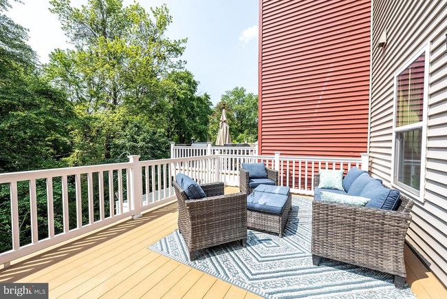 10793 Hinton Way, Townhouse with 3 bedrooms, 4 bathrooms and null parking in MANASSAS VA | Image 29