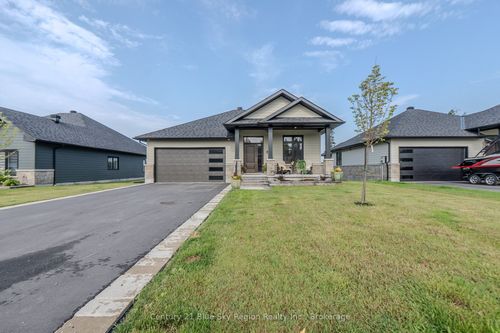 37 Silver Maple Lane, North Bay, ON, P1C0B5 | Card Image
