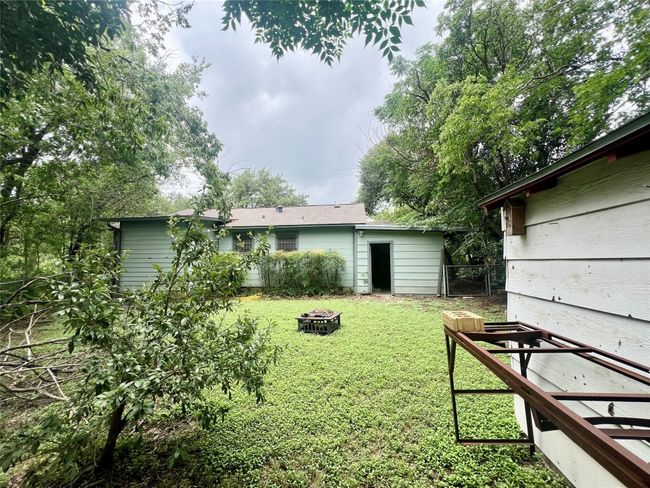 1808 E 38 Th 1/2 St, House other with 2 bedrooms, 2 bathrooms and null parking in Austin TX | Image 16