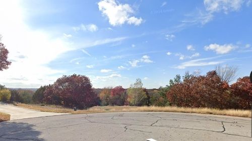 10001 Oak Mill Ct, Fort Worth, TX, 76135 | Card Image