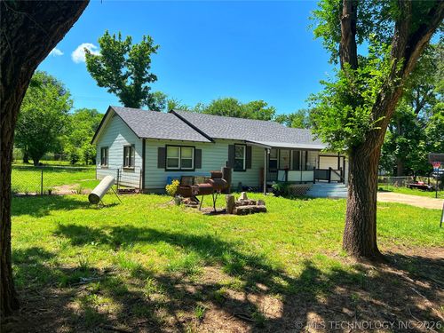 143 Columbus Ave, Pawhuska, OK, 74056-5845 | Card Image