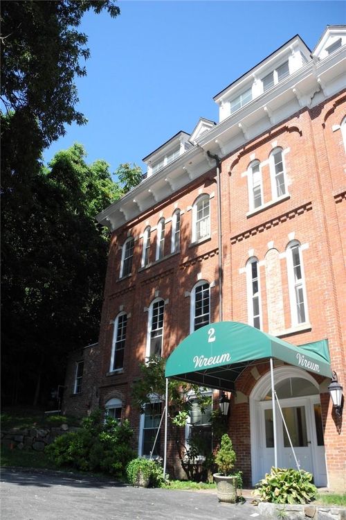 apt-1a-2 N Water St, Ossining, NY, 10562-3262 | Card Image