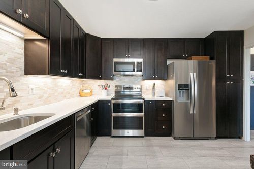 1505-7420 Westlake Ter, BETHESDA, MD, 20817-6553 | Card Image
