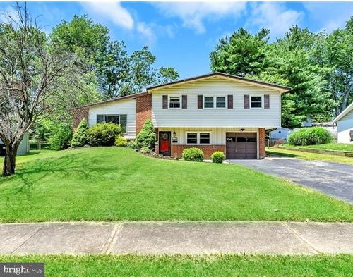 2504 Mccawber Dr, WILMINGTON, DE, 19808-4260 | Card Image