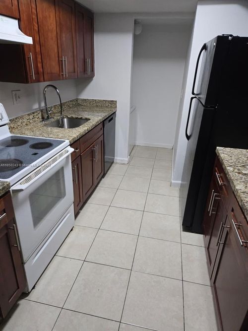 37-b-5802 21st St, Lauderhill, FL, 33313-7601 | Card Image